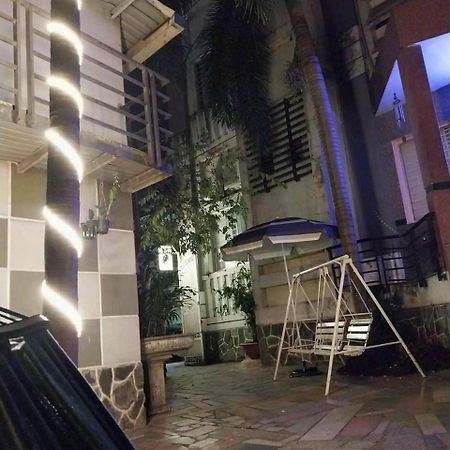 Khach San Khanh Du - Khanh Du Hotel Биен Хоа Екстериор снимка