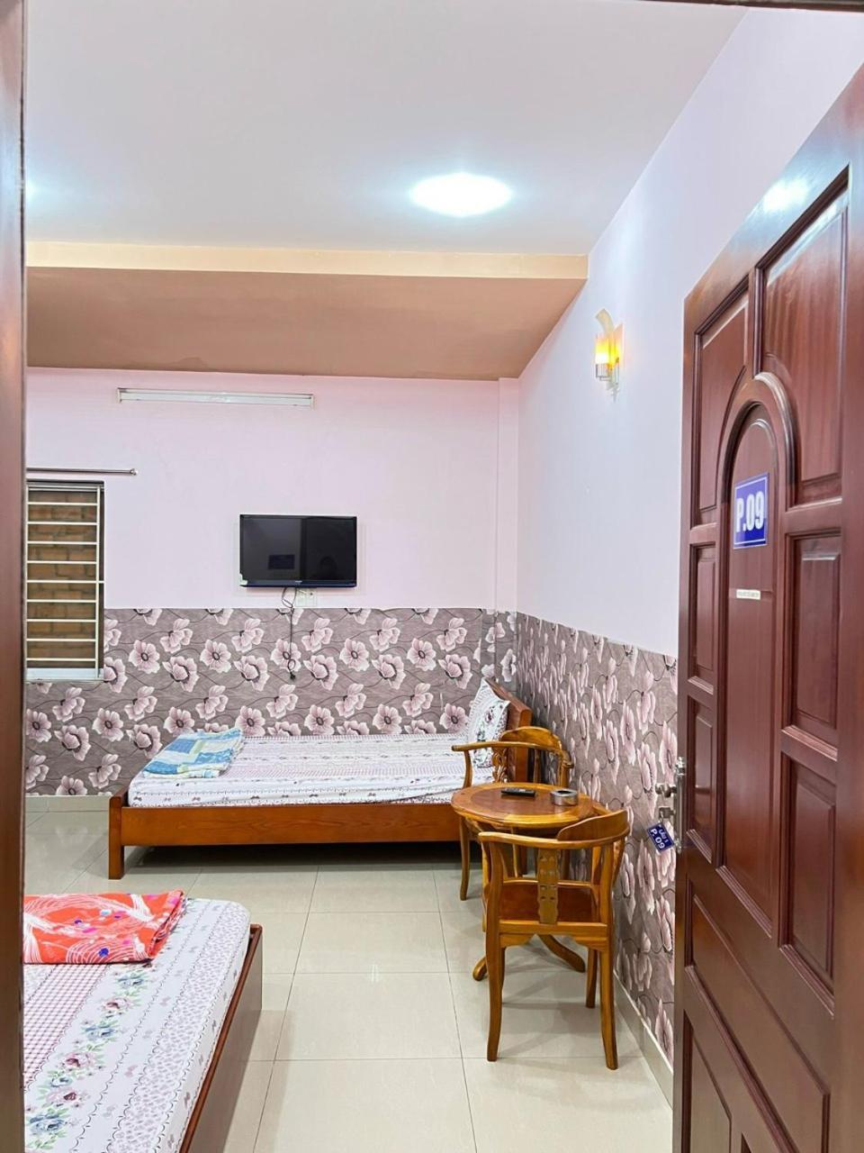Khach San Khanh Du - Khanh Du Hotel Биен Хоа Екстериор снимка
